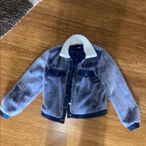 Small fizzy cropped jean jacket
